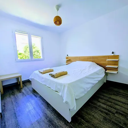 Maison Lumineuse Et Climatisée, à 12mn Сasa de vacaciones Hyères